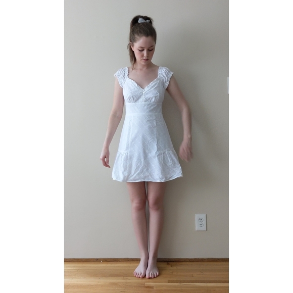 ALIX MINI DRESS - Picture 8 of 13